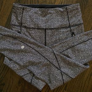 Lulu Lemon Athletica Leggings!